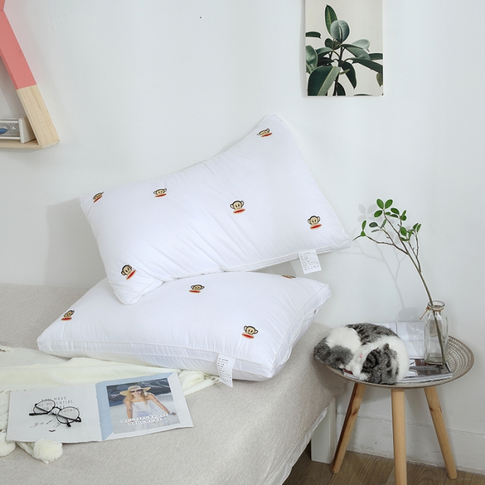 91家纺网 家纺一手货源 找家纺 （总）赛格时代家居 枕芯   全棉枕芯 全棉贡缎绣花羽丝绒枕