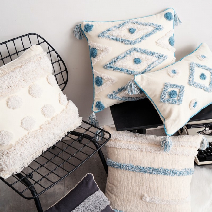 91家纺网 家纺一手货源 找家纺 美茉家居 2022新品印度手工线绣流苏抱枕纯棉帆布刺绣靠垫