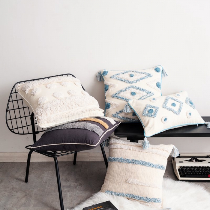 91家纺网 家纺一手货源 找家纺 美茉家居 2022新品印度手工线绣流苏抱枕纯棉帆布刺绣靠垫