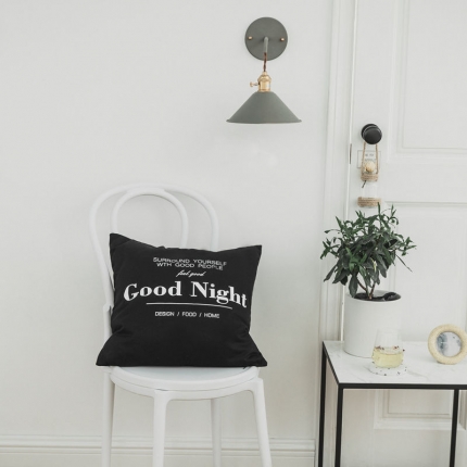 91家纺网 家纺一手货源 找家纺 美茉家居全棉帆布印花靠垫北欧黑白字母纯棉抱枕HOME