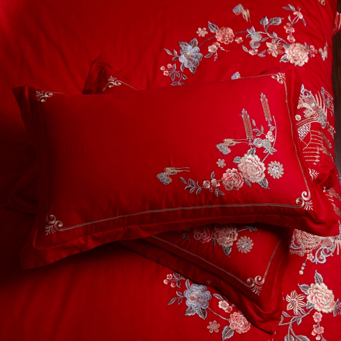 91家纺网 家纺一手货源 找家纺 2023全棉大红婚庆四件套结婚纯棉刺绣床上用品多件套