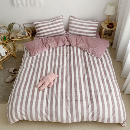 91家纺网 家纺一手货源 找家纺 2021兔兔绒四件套兔兔绒三件套牛奶绒四件套（黑波点）