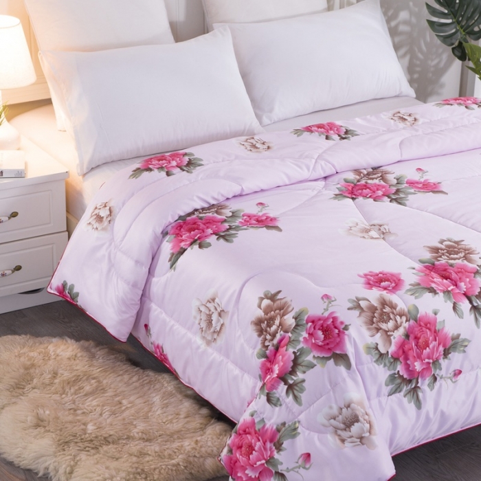 91家纺网 家纺一手货源 找家纺 鑫发家纺 2021新款丝绸印花被 盛世牡丹-粉