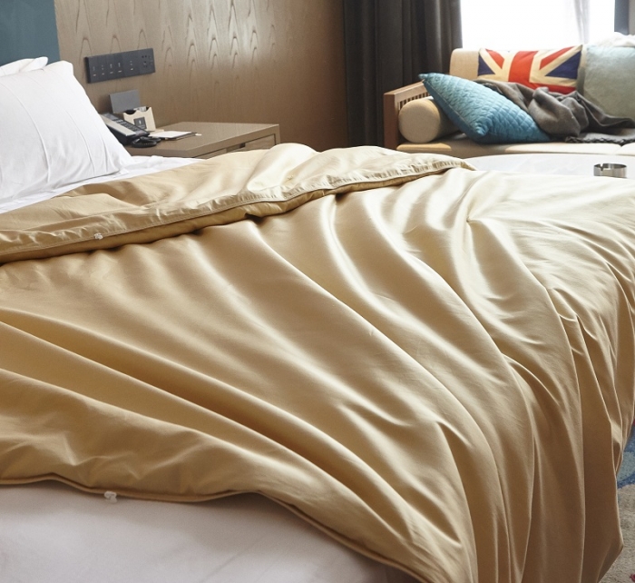 91家纺网 家纺一手货源 找家纺 蚕丝被 桑蚕丝被 纯蚕丝被   手工蚕丝被  黄金蚕丝