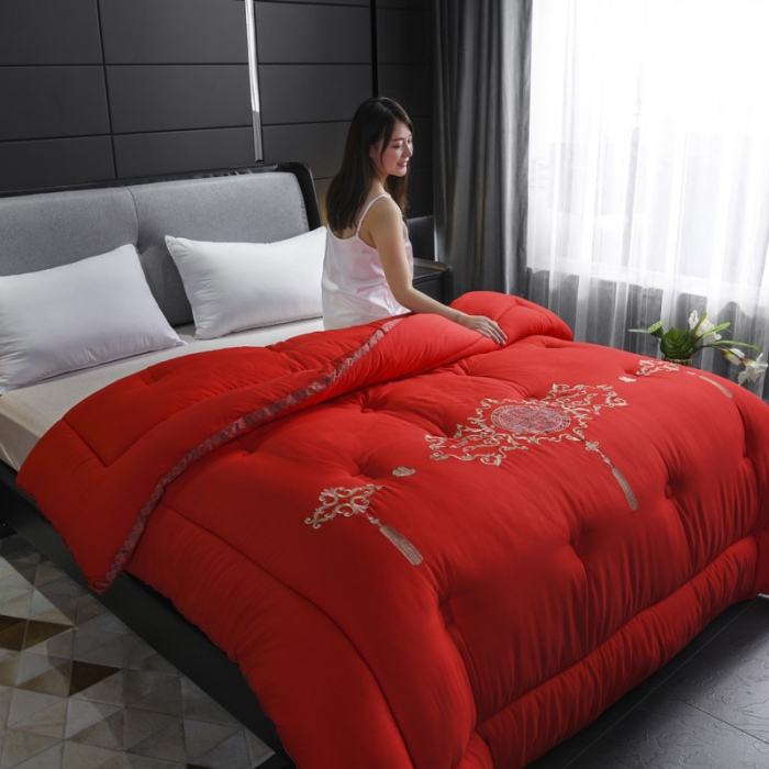 91家纺网 家纺一手货源 找家纺 丽卡家纺 2023新款永恒的爱系列冬被