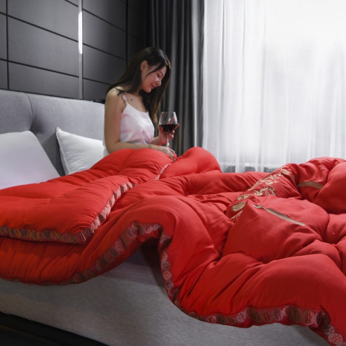 91家纺网 家纺一手货源 找家纺 丽卡家纺 2023新款永恒的爱系列冬被