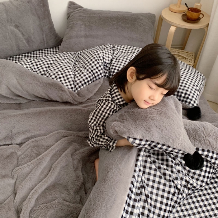 91家纺网 家纺一手货源 找家纺 2021兔兔绒四件套兔兔绒三件套（灰色）