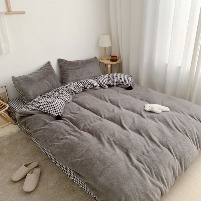 91家纺网 家纺一手货源 找家纺 2021兔兔绒四件套兔兔绒三件套（灰色）