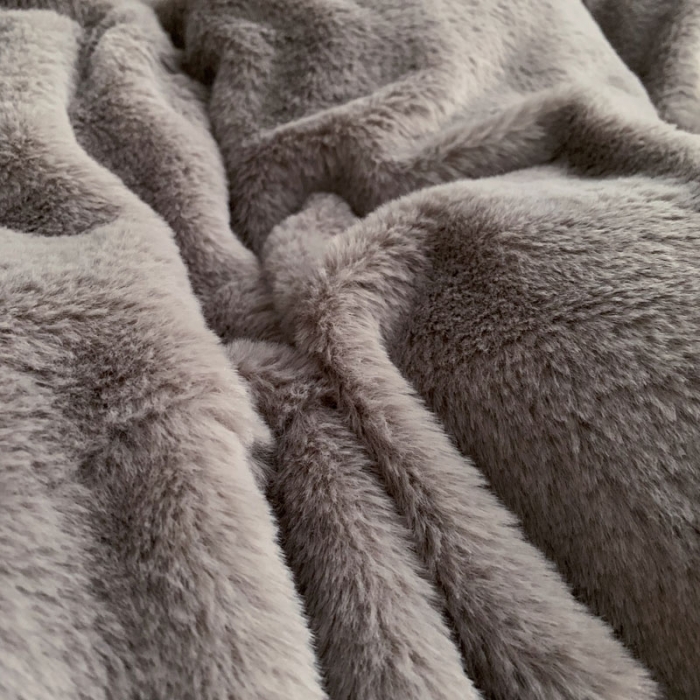 91家纺网 家纺一手货源 找家纺 2021兔兔绒四件套兔兔绒三件套（灰色）