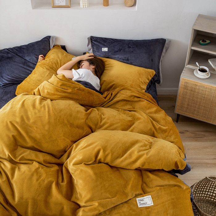 91家纺网 家纺一手货源 找家纺 润缦 2019新款牛奶绒终版四件套 秋黄深灰