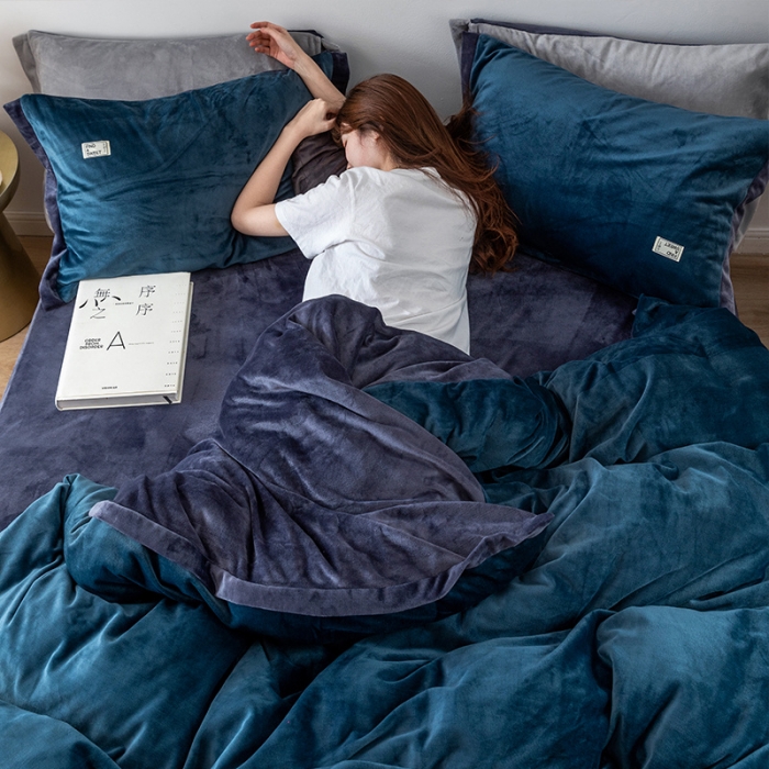 91家纺网 家纺一手货源 找家纺 润缦 2019新款牛奶绒终版四件套 海蓝深灰