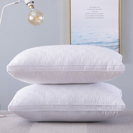 91家纺网 家纺一手货源 找家纺 兴丝露枕芯 磨毛彩条立体枕 枕芯 羽丝枕 网销赠品