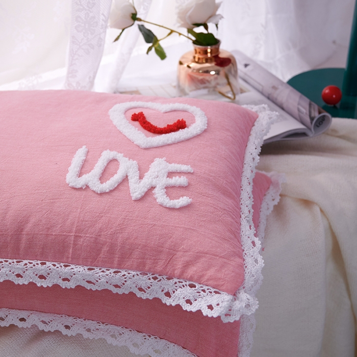 91家纺网 家纺一手货源 找家纺 赛格时代家居 水洗棉儿童全荞麦枕头 枕芯 爱心粉