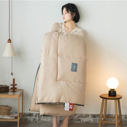 91家纺网 家纺一手货源 找家纺 尚品本色 2022新款纯色撞边立体秋冬保暖被芯 小城春暖