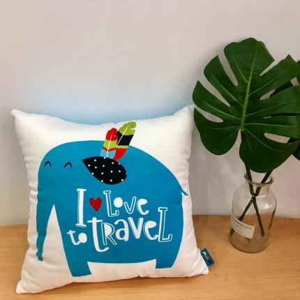 91家纺网 家纺一手货源 找家纺 小芽 2024新款抱枕 潮流女孩1