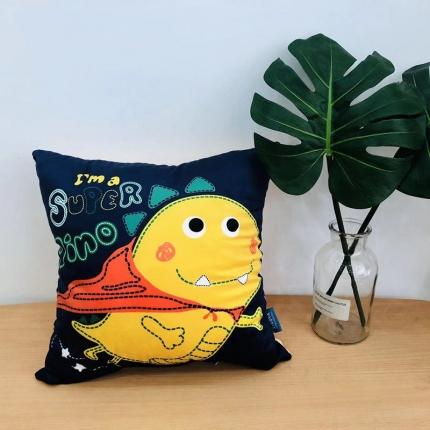 91家纺网 家纺一手货源 找家纺 小芽 2024新款抱枕 潮流女孩1