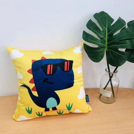 91家纺网 家纺一手货源 找家纺 小芽 2024新款抱枕 潮流女孩1