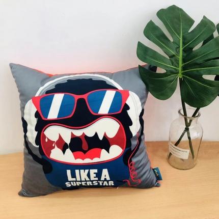 91家纺网 家纺一手货源 找家纺 小芽 2024新款抱枕 潮流女孩1