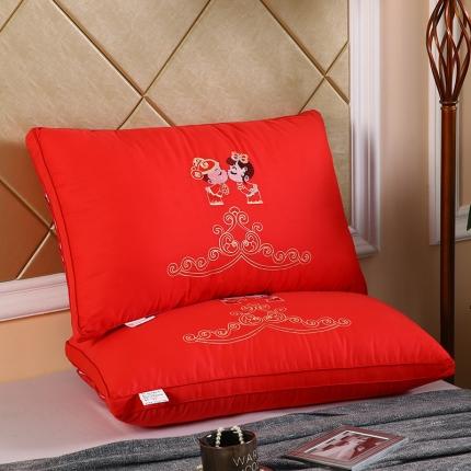 91家纺网 家纺一手货源 找家纺 浩宇家纺新款婚庆枕芯全棉刺绣款羽丝绒立体纯棉枕头大红色单只6