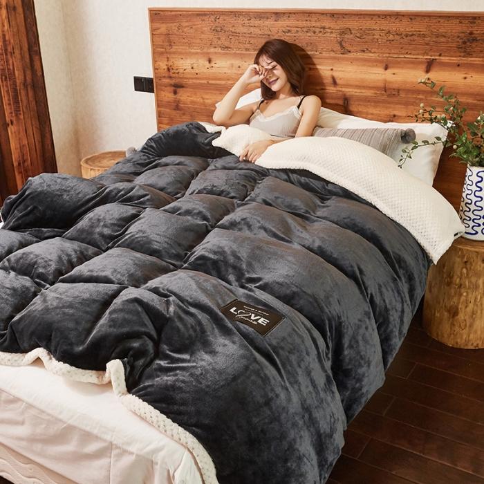 91家纺网 家纺一手货源 找家纺 小燕燕 2022新款多功能可拆洗被子冬被法莱绒被套毯 绅士灰