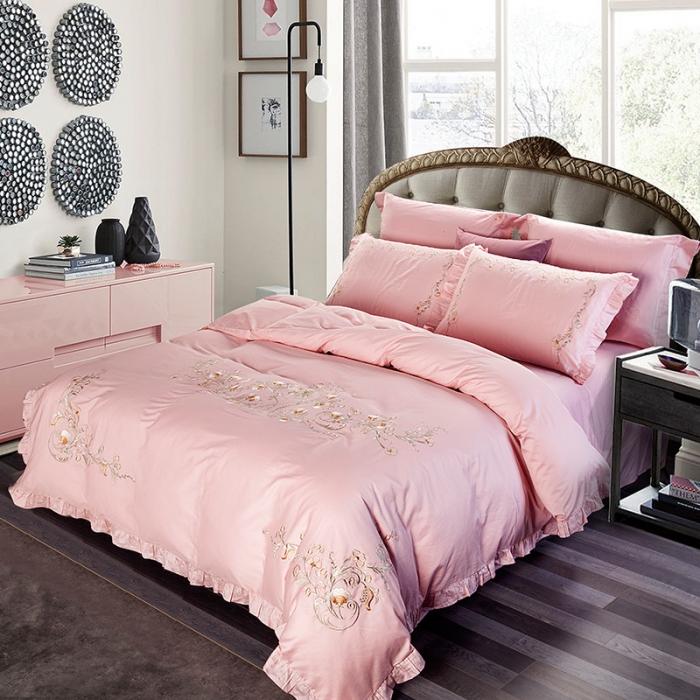 91家纺网 家纺一手货源 找家纺 雲归梦 2019新款60S长绒棉绣花四件套 花漾-漾粉