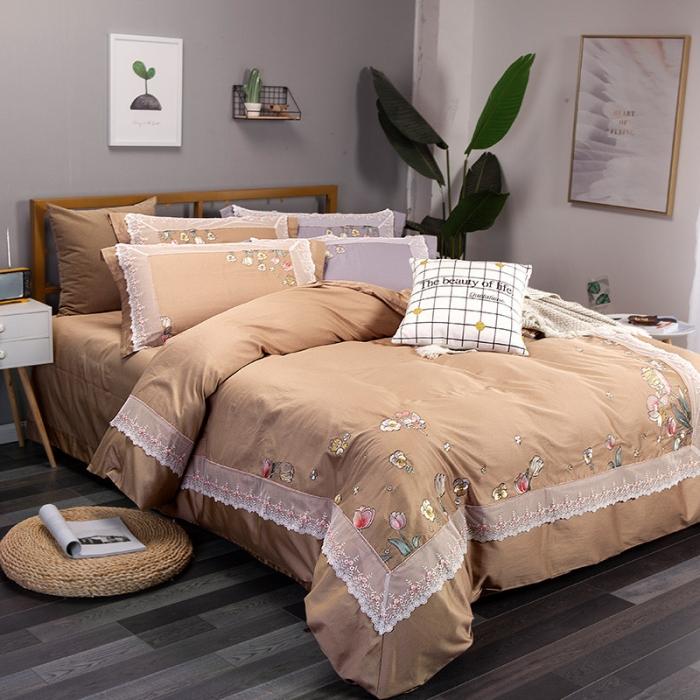 91家纺网 家纺一手货源 找家纺 雲归梦 2019新款60S长绒棉绣花四件套 花仙子金棕色