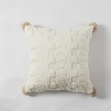 91家纺网 家纺一手货源 找家纺 （总）918家纺 2021新款绣花绒四角挂球抱枕