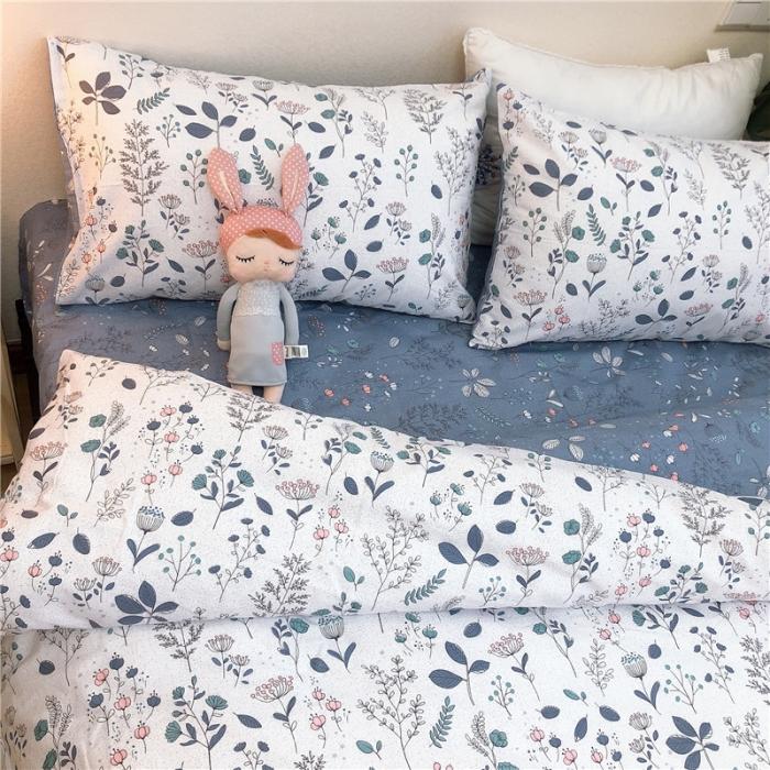 91家纺网 家纺一手货源 找家纺 沐棉家居 2019新款13370全棉小碎花四件套实拍 叶落知秋