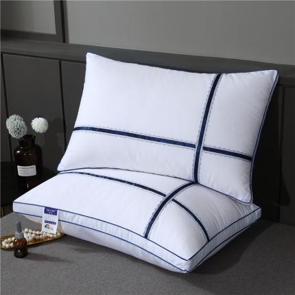 91家纺网 家纺一手货源 找家纺 （总）天意美 2019新款织带十字架枕48x74cm一只