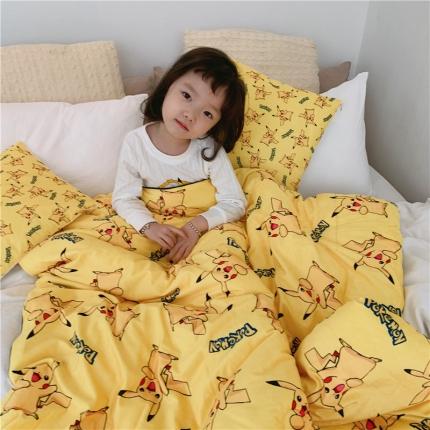 91家纺网 家纺一手货源 找家纺 （总）星期八 2019皮卡丘系列豆豆被（模特图）