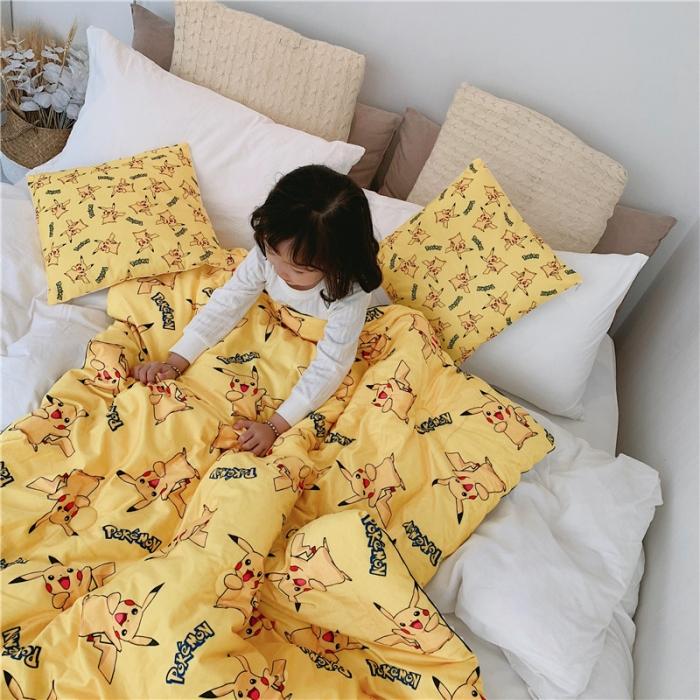 91家纺网 家纺一手货源 找家纺 星期八 2019皮卡丘系列豆豆被（模特图） 皮卡丘-4