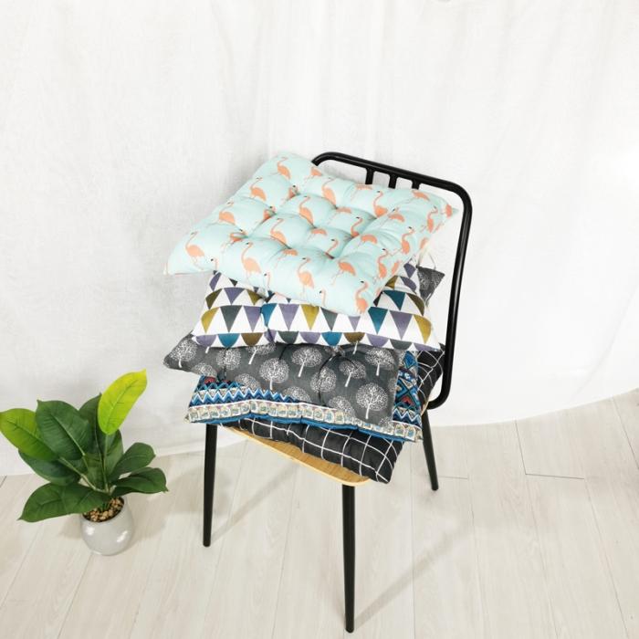 91家纺网 家纺一手货源 找家纺 方款绑带仿棉麻坐垫磨毛椅子垫办公椅垫学生垫餐椅榻榻米垫子