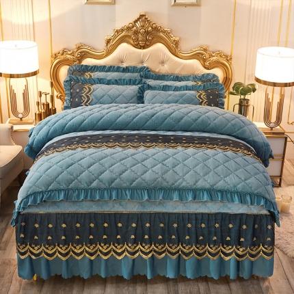 91家纺网 家纺一手货源 找家纺 情恒家纺 2025法莱绒贵族风范夹棉床裙四件套 橄榄绿