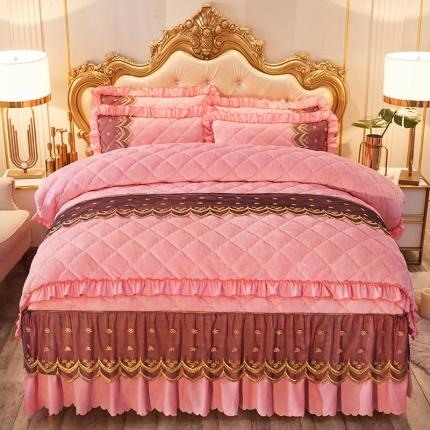 91家纺网 家纺一手货源 找家纺 情恒家纺 2025法莱绒贵族风范夹棉床裙四件套 玉色