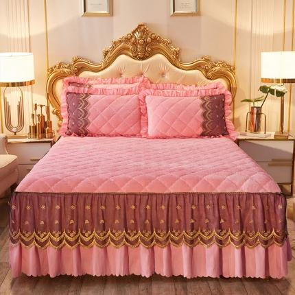 91家纺网 家纺一手货源 找家纺 （总）情恒家纺 2025法莱绒贵族风范夹棉单床裙&amp;单被套