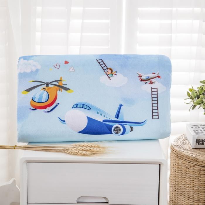 91家纺网 家纺一手货源 找家纺 乐秀家纺 2019新款超柔水晶绒乳胶枕 飞行世界