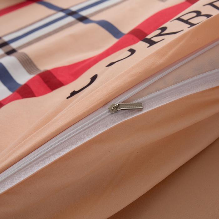 91家纺网 家纺一手货源 找家纺 梦柏家纺 2019新款加厚磨毛小版四件套床裙款 别具一格