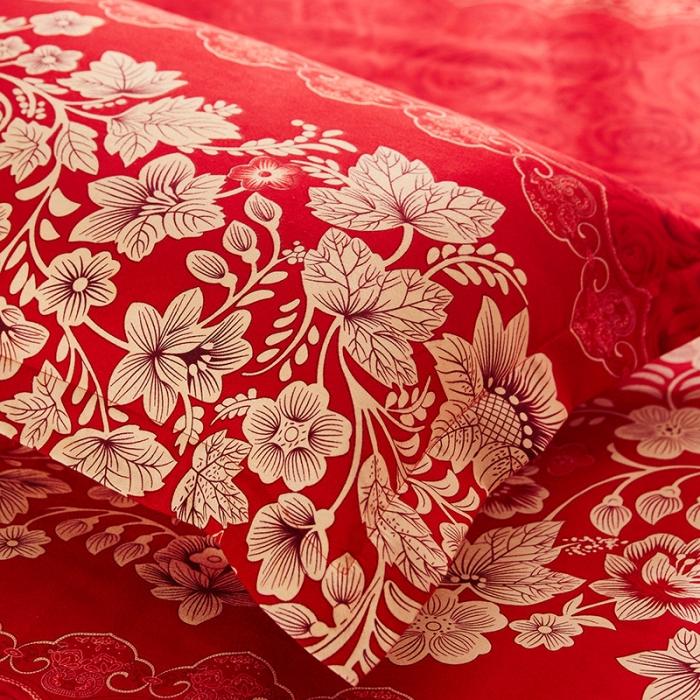 91家纺网 家纺一手货源 找家纺 梦柏家纺 2019新款加厚磨毛小版四件套床裙款 花香飘逸