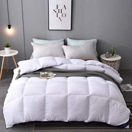 91家纺网 家纺一手货源 找家纺 德芙家纺 2019新款臻品镶边羽丝绒被