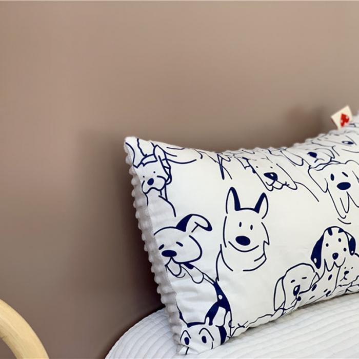 91家纺网 家纺一手货源 找家纺 星期八2019新款ins双面豆豆安抚枕30*50cm萌狗派对