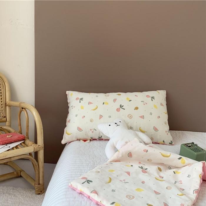 91家纺网 家纺一手货源 找家纺 星期八 2019新款ins双面豆豆安抚枕30*50cm水果派