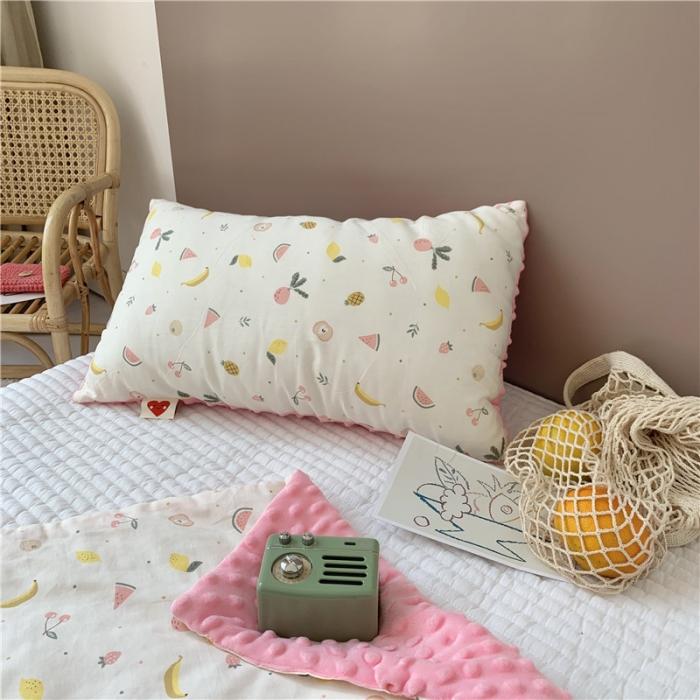 91家纺网 家纺一手货源 找家纺 星期八 2019新款ins双面豆豆安抚枕30*50cm水果派