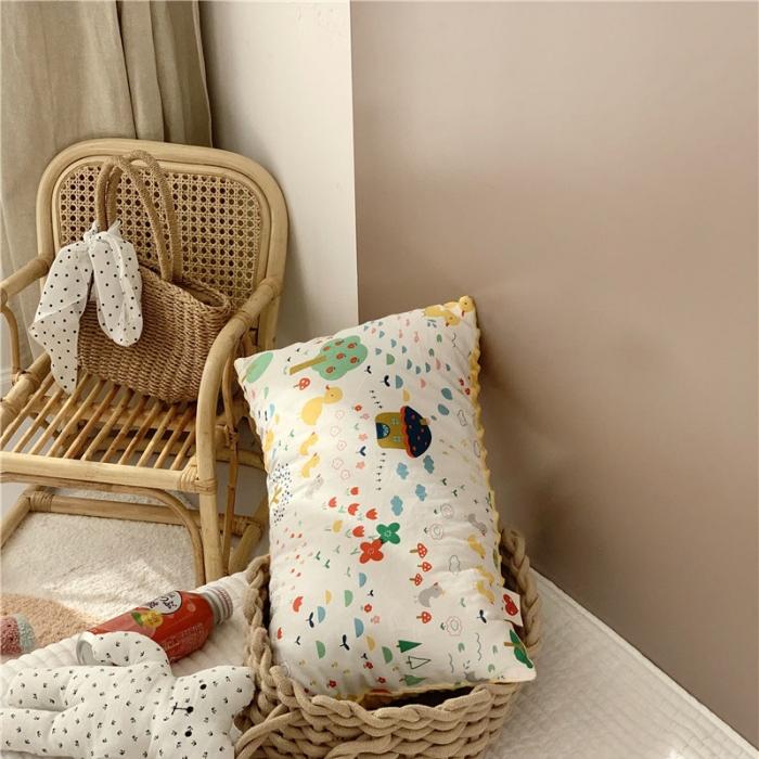 91家纺网 家纺一手货源 找家纺 星期八 2019新款ins双面豆豆安抚枕30*50cm小鸭子