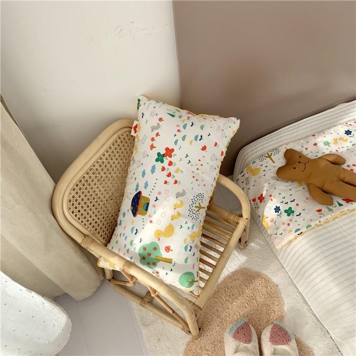 91家纺网 家纺一手货源 找家纺 星期八 2019新款ins双面豆豆安抚枕30*50cm小鸭子