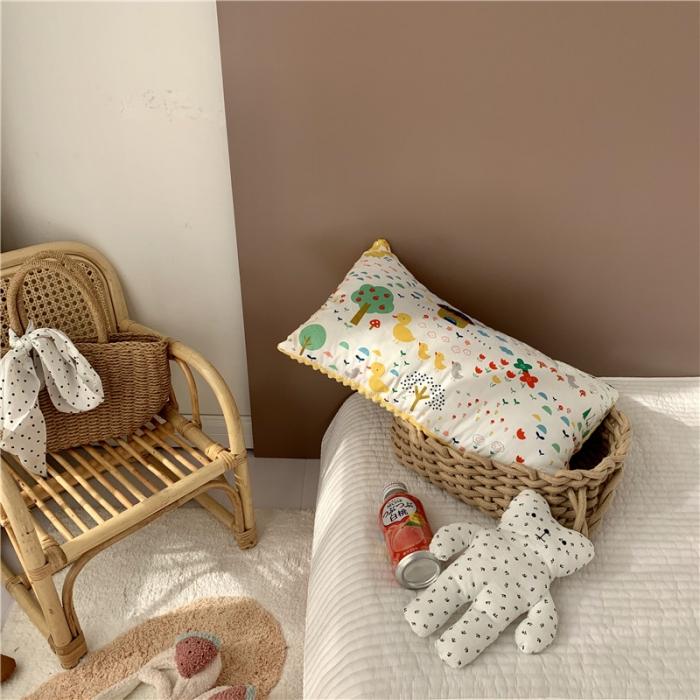 91家纺网 家纺一手货源 找家纺 星期八 2019新款ins双面豆豆安抚枕30*50cm小鸭子