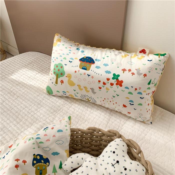 91家纺网 家纺一手货源 找家纺 星期八 2019新款ins双面豆豆安抚枕30*50cm小鸭子