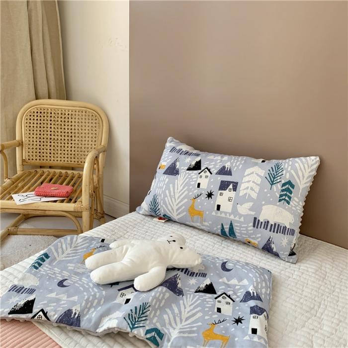 91家纺网 家纺一手货源 找家纺 星期八 2019新款ins双面豆豆安抚枕30*50cm雪屋