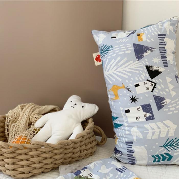 91家纺网 家纺一手货源 找家纺 星期八 2019新款ins双面豆豆安抚枕30*50cm雪屋