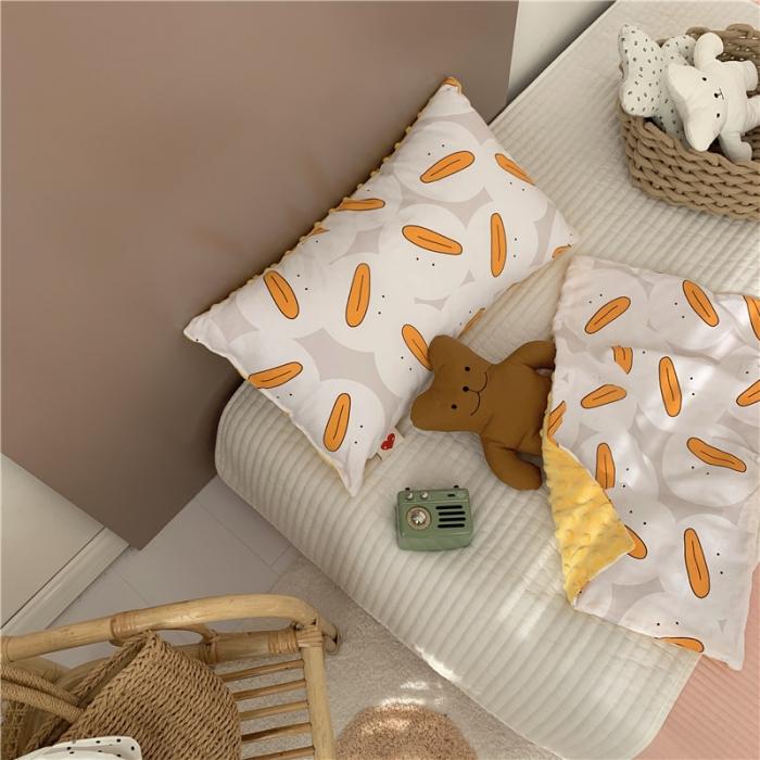 91家纺网 家纺一手货源 找家纺 星期八 2019新款ins双面豆豆安抚枕30*50cm油条鸭