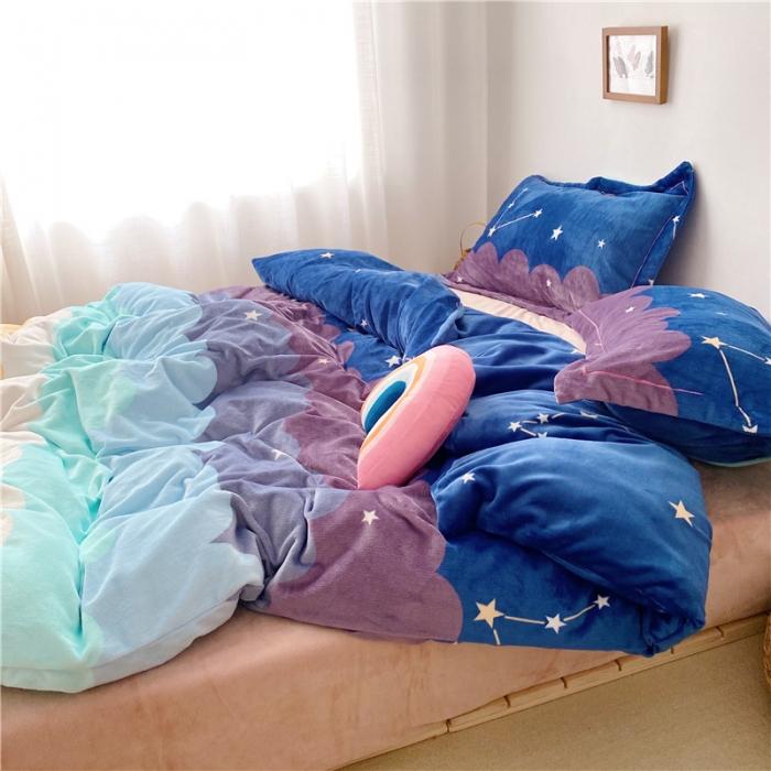 91家纺网 家纺一手货源 找家纺 （总）时年 2019牛奶绒印花保暖四件套童模图